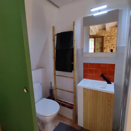 Prázdninový dům Un Pied Dans La Foret La Capelle-et-Masmolene