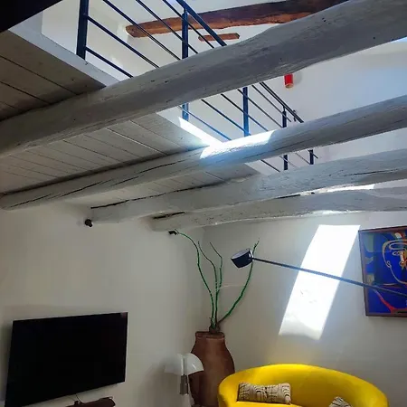 Un Pied Dans La Foret Holiday home